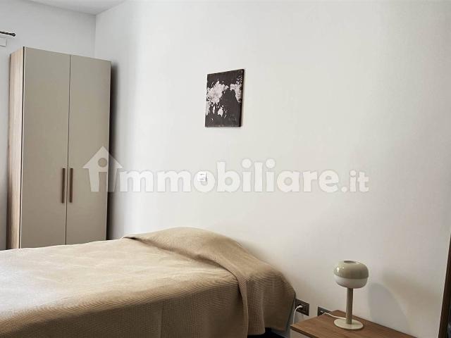 Stanza singola corso Sebastopoli 241, Torino