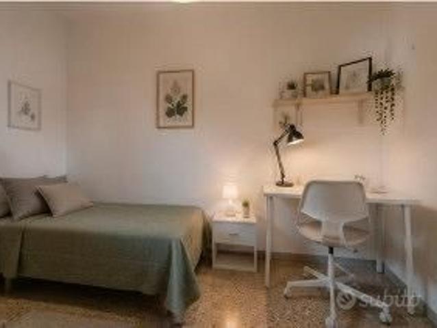 Stanza singola Firenze Careggi libera subito