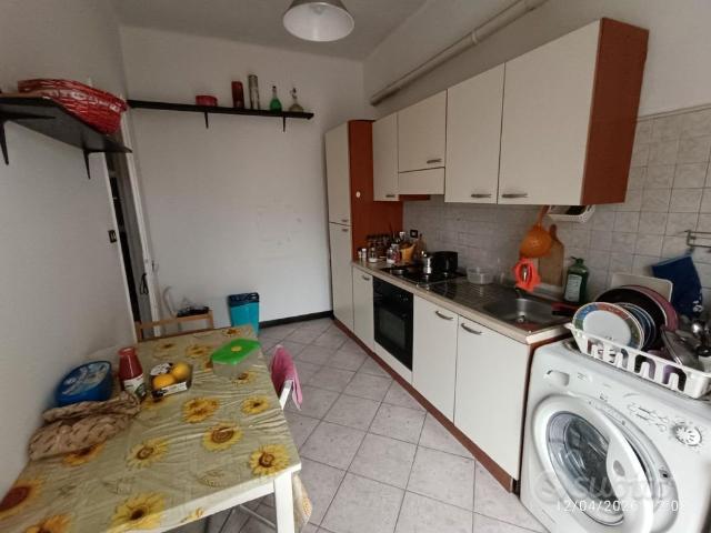 Stanza singola in zona Massaua vicino alla metro