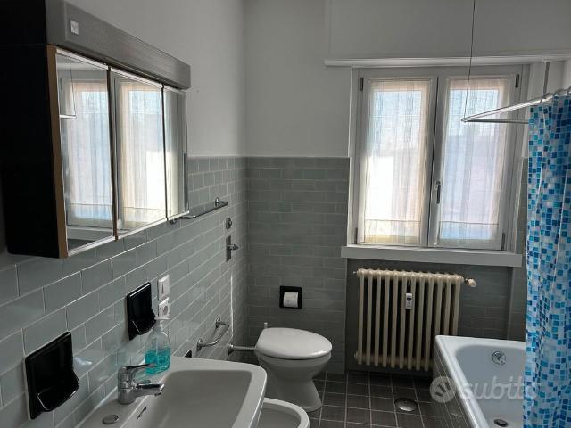 Stanza singola in zona Brunella