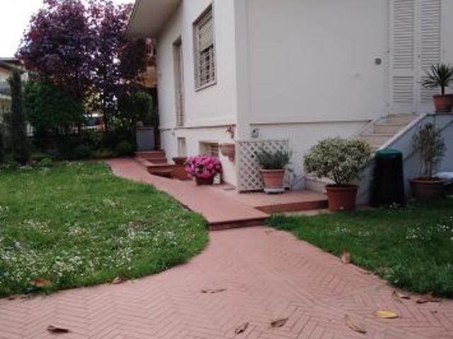 STANZA SINGOLA IN AFFITTO