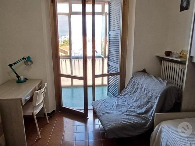 Stanza singola in appartamento condiviso