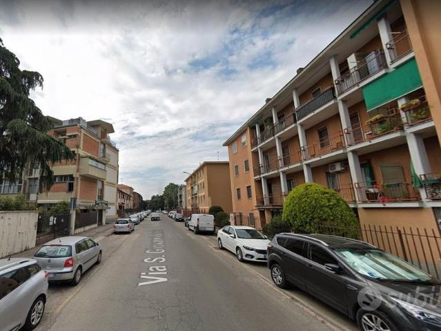 Stanza singola in appartamento di 80mq