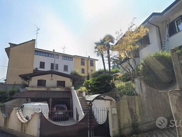 Stanza singola libera subito a Limbiate
