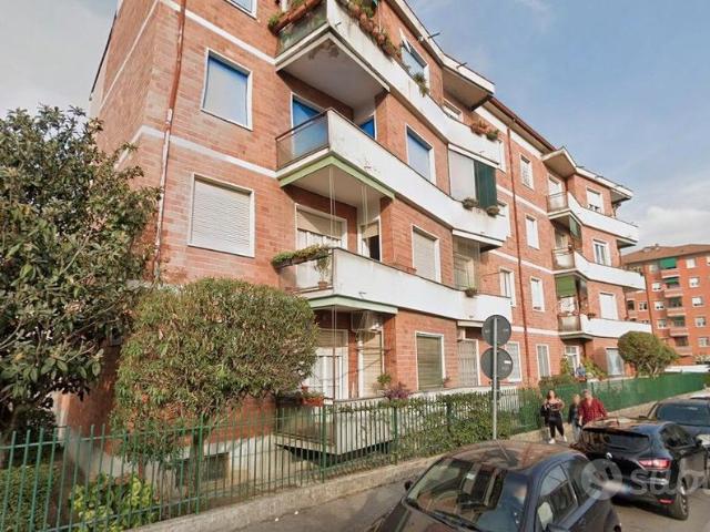 Stanza singola libera subito a Monza