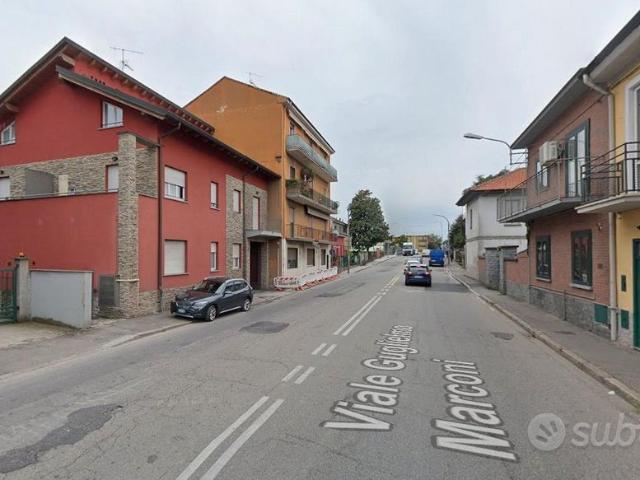 Stanza singola libera subito a Monza