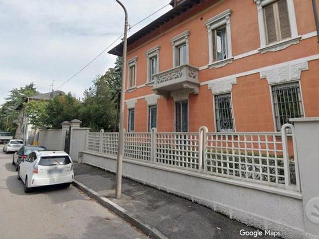 Stanza singola libera subito a Monza