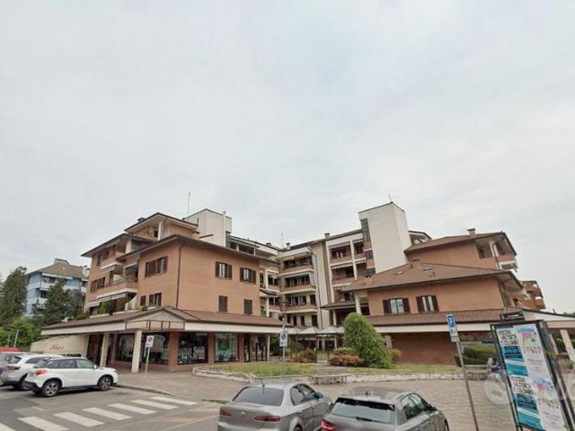 Stanza singola libera subito a Seregno