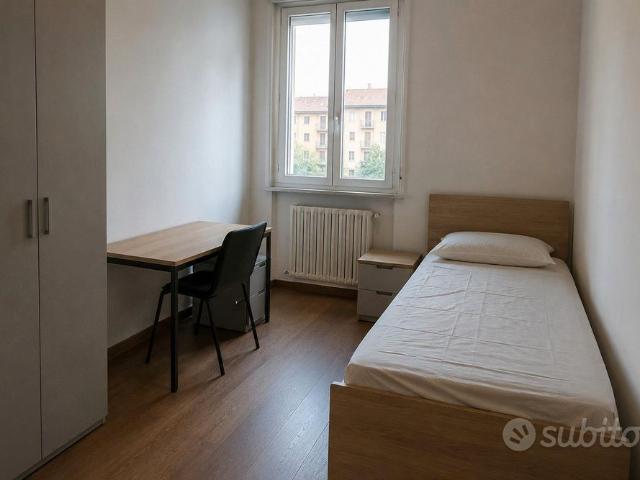 Stanza singola libera subito Borgo Milano