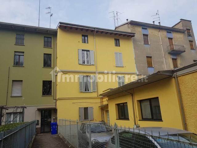 Stanza singola Molinetto Spezia, Parma