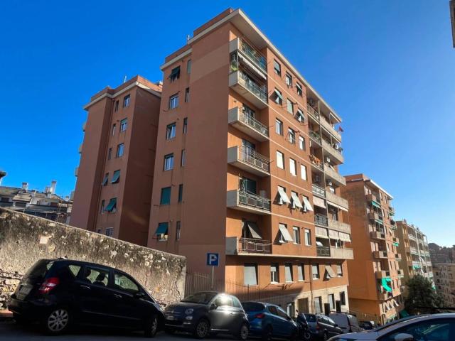 Stanza singola salita Vecchia Nostra Signora del Monte, Genova
