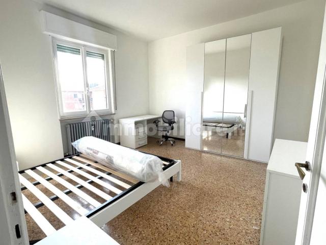 Stanza singola Strada Abbeveratoia 47, Parma