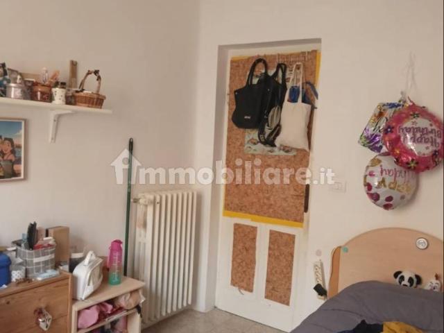 Stanza singola Strada del quartiere 11, Parma