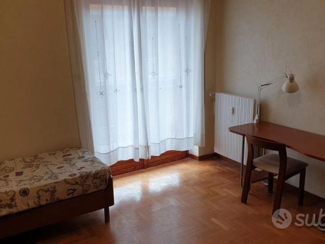 Stanza singola studentessa o lavoratrice
