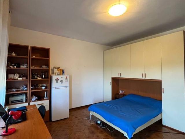 Stanza per coppia MM3 gialla Milano Rogoredo