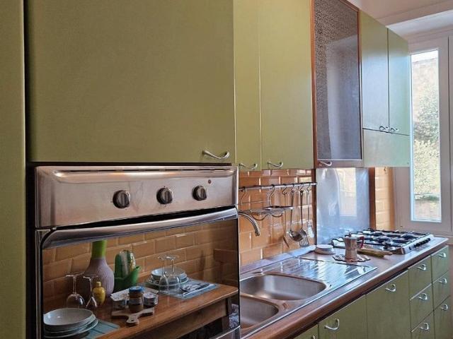 Stanza Piramide metro tutto incluso
