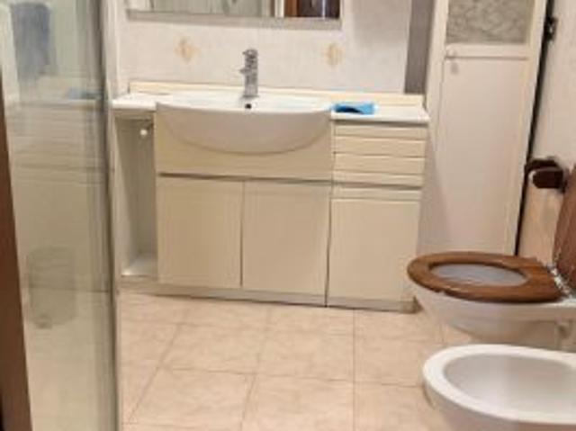STANZA PRIVATA CON A/C A ROZZANO