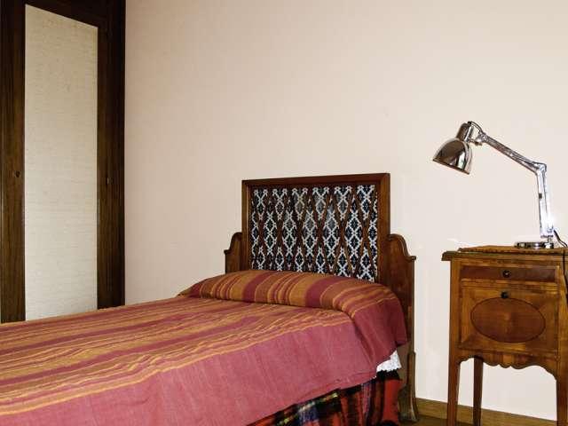 Stanza privata in appartamento con 3 camere da letto a Nuovo Salario, Roma