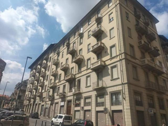 Stanza Torino. Rif.: 33821