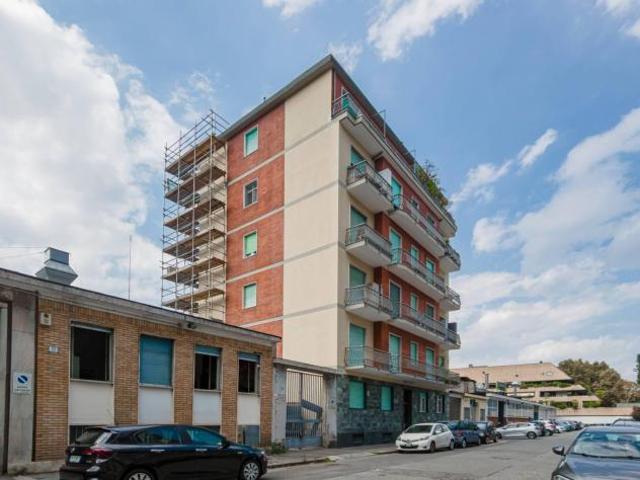Stanza Torino. Rif.: 33825