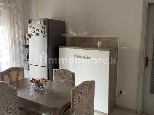 Stanza tripla via Formia 11, Catanzaro