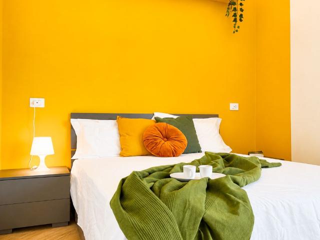Stanza Yellow