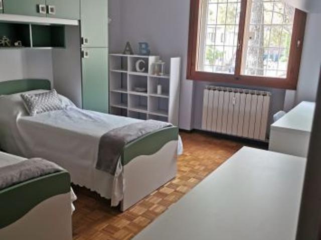 STANZE DISPONIBILI IN SPLENDIDO APPARTAMENTO RISTRUTTURATO