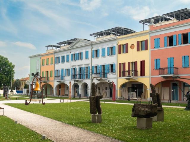 Stanze in affitto di m² in Circonvallazione Ponente, 1