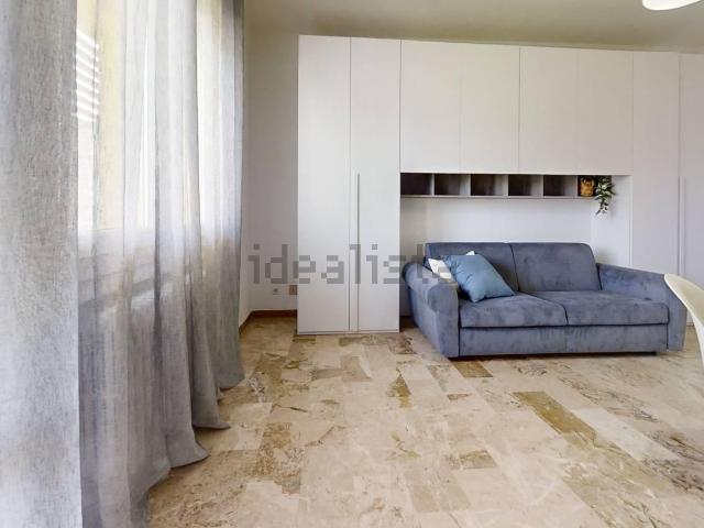 Stanze in affitto di m² in Via Trento, 21