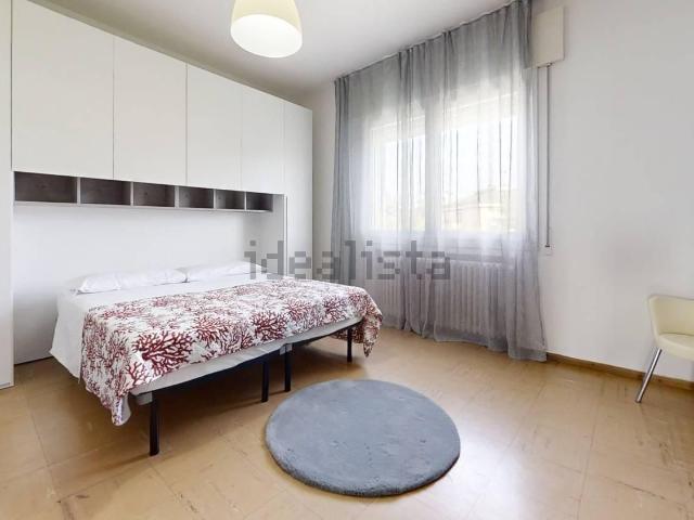Stanze in affitto di m² in Via Trento, 21