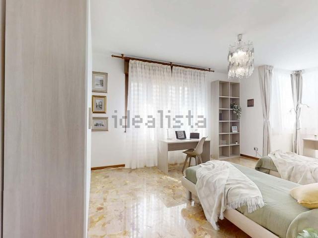 Stanze in affitto di m² in Via V. Alfieri, 17