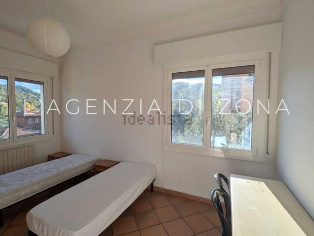 Stanze in affitto di m² in Via Valverde, 30
