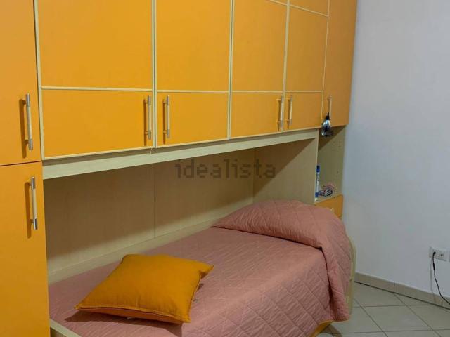 Stanze in affitto di m² in Via Algeri, 3