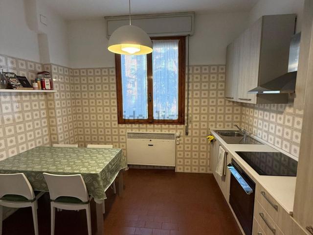 Stanze in affitto di m² in Via Amedeo Parmeggiani