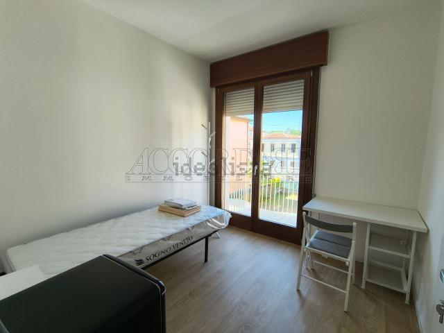 Stanze in affitto di m² in Via Annibale da Bassano, 39