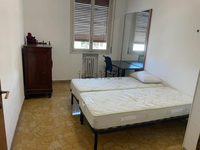 Stanze in affitto di m² in Via Andrea Costa, 127