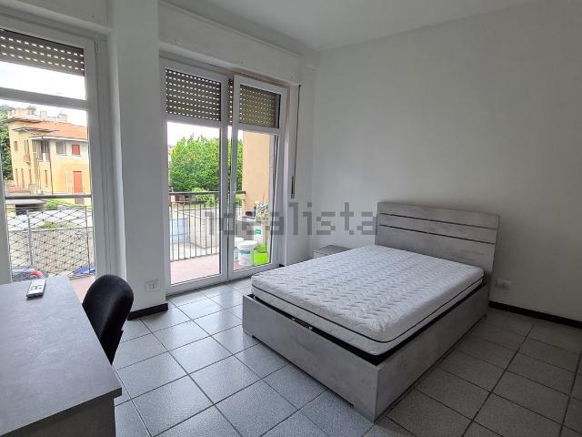 Stanze in affitto di m² in Via Andrea Costa, 43