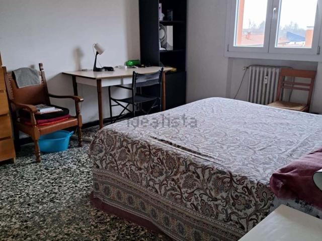 Stanze in affitto di m² in Via Battindarno