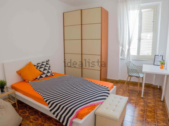 Stanze in affitto di m² in Via Carlo Goldoni, 24
