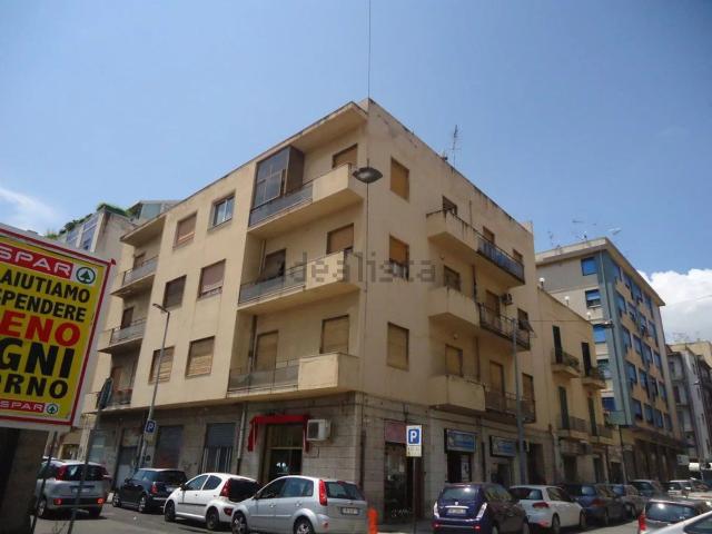 Stanze in affitto di m² in Via Ettore Lombardo Pellegrino