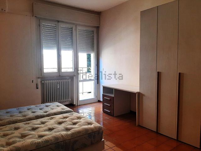 Stanze in affitto di m² in Via Felice Orsini