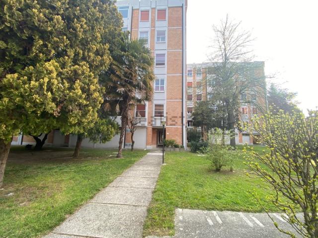 Stanze in affitto di m² in Via Germoglio, 37