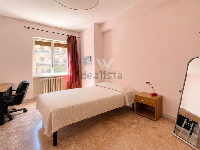 Stanze in affitto di m² in Via Giovanni Pascoli, 2