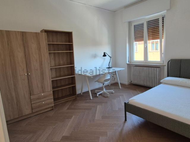 Stanze in affitto di m² in Via Giacomo Dionisi, 17