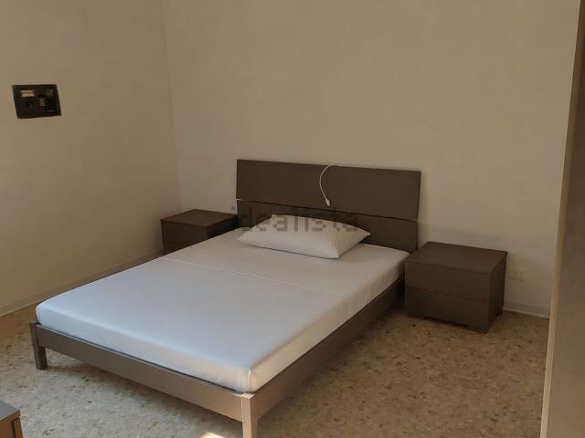 Stanze in affitto di m² in Via Girolamo dalla Corte, 22