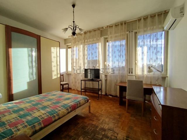 Stanze in affitto di m² in Via Giuseppe Rossi, 20