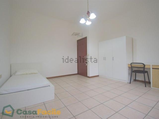 Stanze in affitto di m² in Via Guido Marinelli
