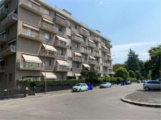Stanze in affitto di m² in Via Hiroshima, 7