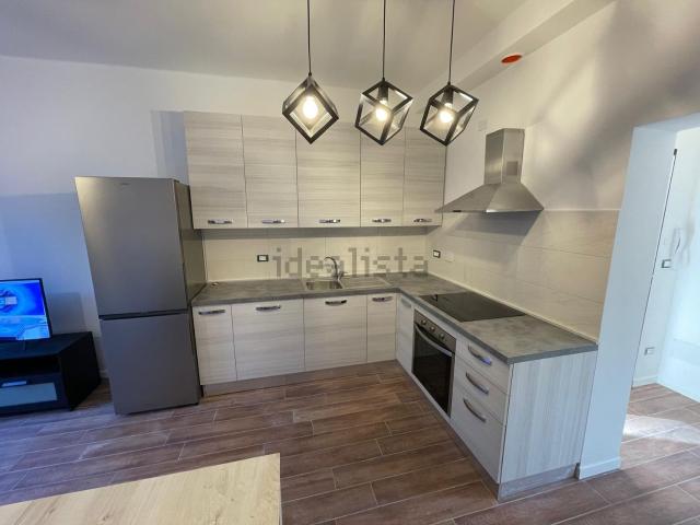Stanze in affitto di m² in Via Isabella Andreini, 25