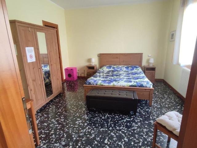 Stanze in affitto di m² in Via Lister